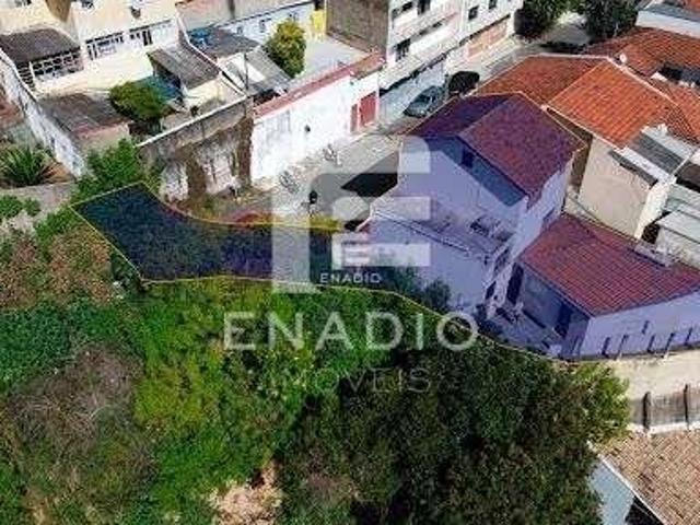 Casa / Sobrado para Venda em Poços de Caldas/MG São Benedito 2 Quartos