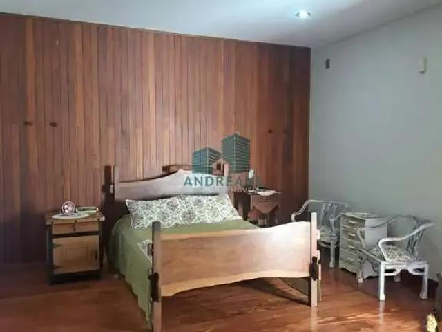 Casa / Sobrado para Venda em Poços de Caldas/MG São Benedito 4 Quartos