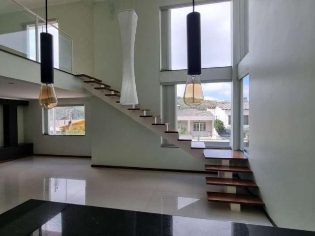 Casa / Sobrado para Venda em Poços de Caldas/MG São Domingos 3 Quartos