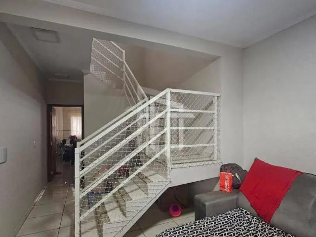 Casa / Sobrado para Venda em Poços de Caldas/MG Santa Teresa 2 Quartos