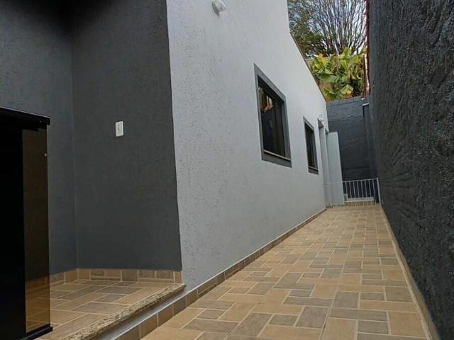 Casa / Sobrado para Venda em Poços de Caldas/MG Santa Ângela 6 Quartos