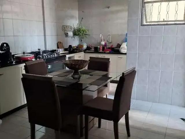 Casa / Sobrado para Venda em Poços de Caldas/MG Santa Lúcia 3 Quartos