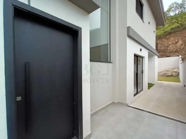 Casa / Sobrado para Venda em Poços de Caldas/MG Santa Maria 3 Quartos
