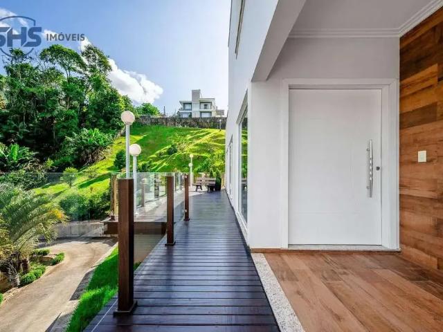 Casa / Sobrado para Venda em Pomerode/SC Centro 4 Quartos