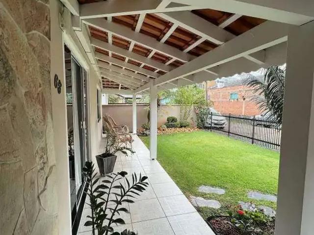 Casa / Sobrado para Venda em Pomerode/SC Centro 4 Quartos