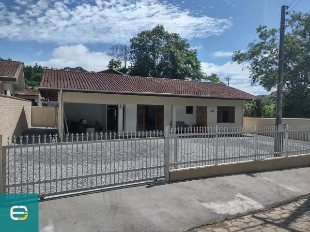 Casa / Sobrado para Venda em Pomerode/SC Testo Rega 3 Quartos