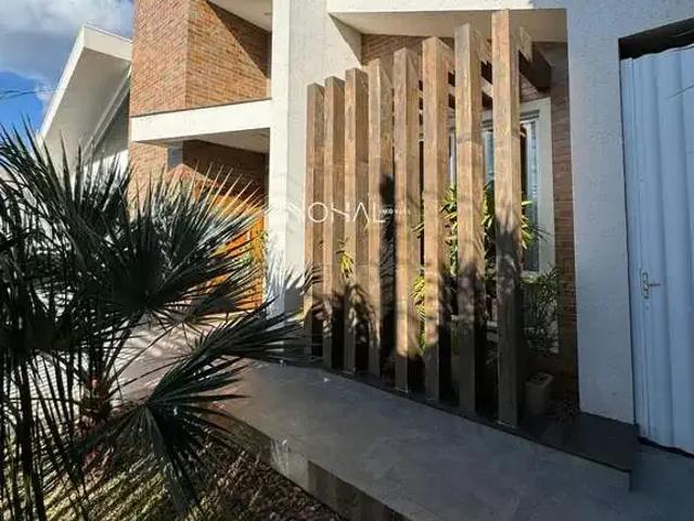 Casa / Sobrado para Venda em Ponta Grossa/PR Uvaranas 4 Quartos