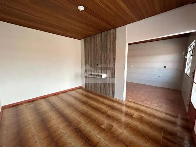 Casa / Sobrado para Venda em Ponta Grossa/PR Uvaranas 2 Quartos