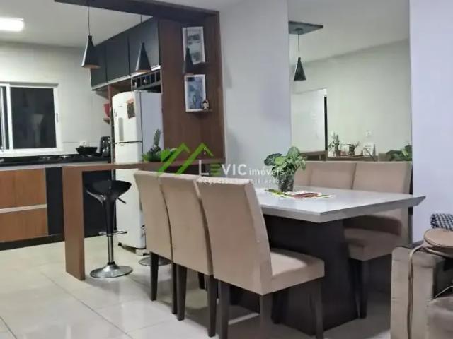Casa / Sobrado para Venda em Ponta Grossa/PR Uvaranas 3 Quartos