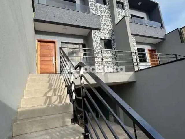 Casa / Sobrado para Venda em Ponta Grossa/PR Uvaranas 3 Quartos