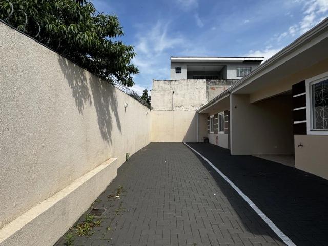 Casa / Sobrado para Venda em Ponta Grossa/PR Uvaranas 3 Quartos