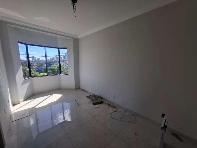 Casa / Sobrado para Venda em Ponta Grossa/PR Uvaranas 3 Quartos