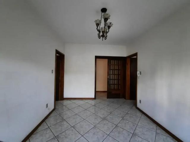 Casa / Sobrado para Venda em Ponta Grossa/PR Centro 4 Quartos