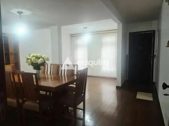 Casa / Sobrado para Venda em Ponta Grossa/PR Centro 5 Quartos