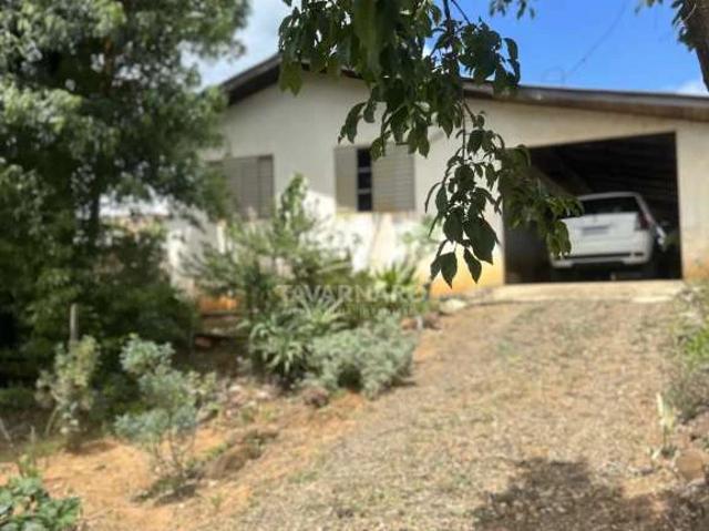 Casa / Sobrado para Venda em Ponta Grossa/PR Chapada 3 Quartos