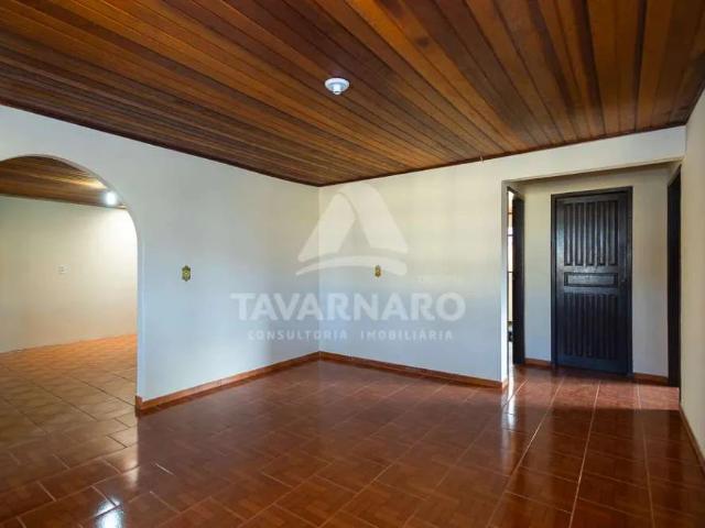 Casa / Sobrado para Venda em Ponta Grossa/PR Chapada 4 Quartos
