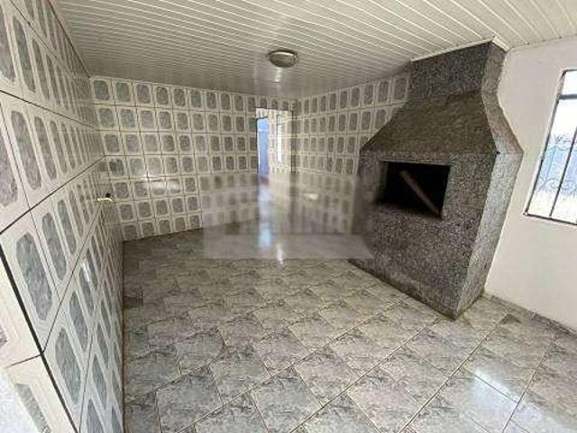 Casa / Sobrado para Venda em Ponta Grossa/PR Chapada 4 Quartos