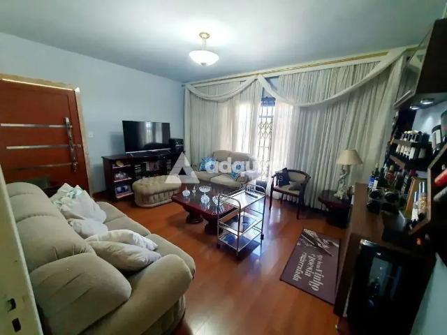 Casa / Sobrado para Venda em Ponta Grossa/PR Chapada 4 Quartos