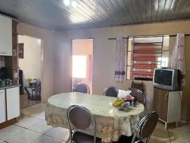 Casa / Sobrado para Venda em Ponta Grossa/PR Chapada 4 Quartos