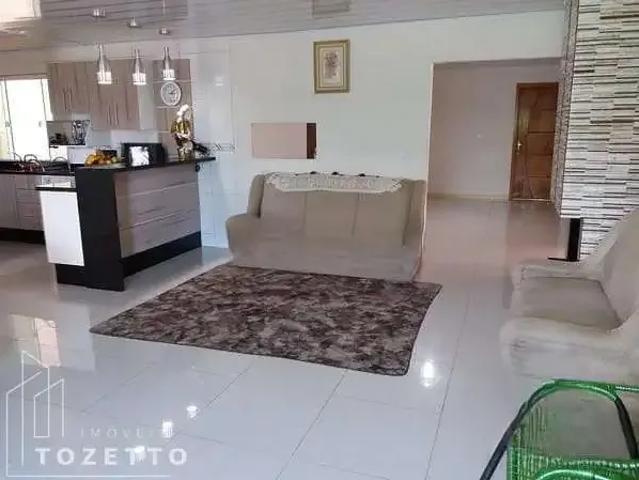Casa / Sobrado para Venda em Ponta Grossa/PR Contorno 4 Quartos