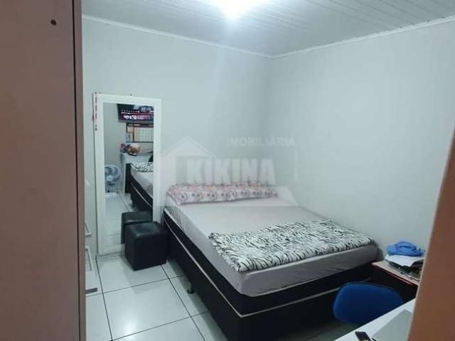 Casa / Sobrado para Venda em Ponta Grossa/PR Contorno 3 Quartos