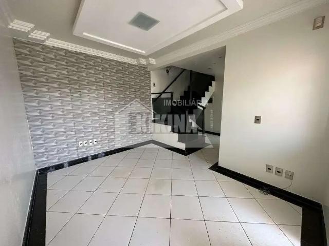 Casa / Sobrado para Venda em Ponta Grossa/PR Estrela 3 Quartos