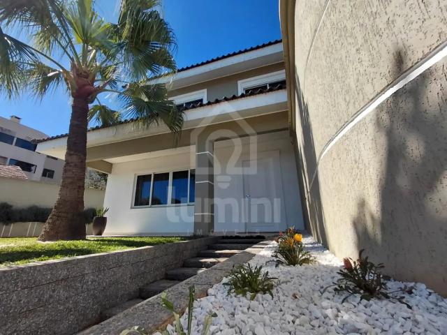 Casa / Sobrado para Venda em Ponta Grossa/PR Estrela 4 Quartos