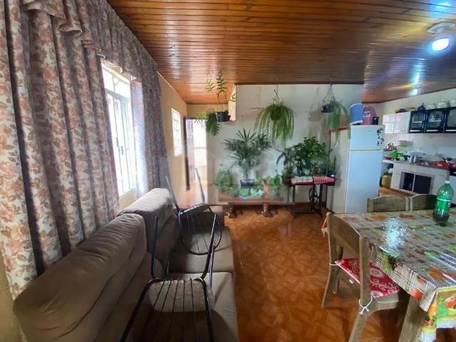 Casa / Sobrado para Venda em Ponta Grossa/PR Estrela 5 Quartos