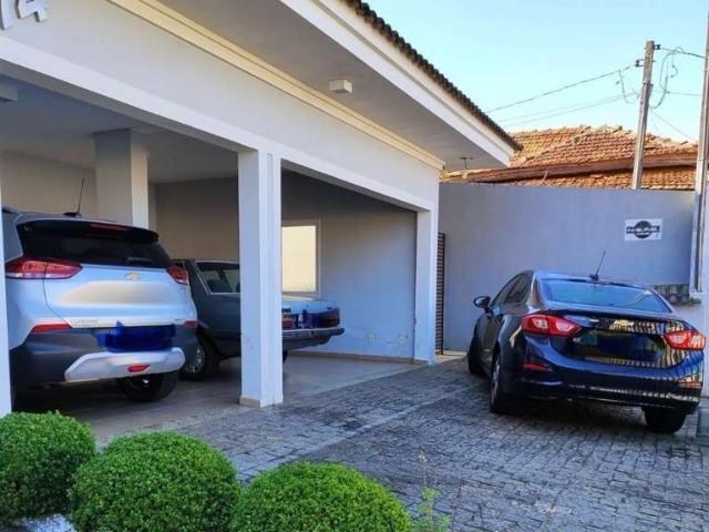 Casa / Sobrado para Venda em Ponta Grossa/PR Jardim Carvalho 3 Quartos