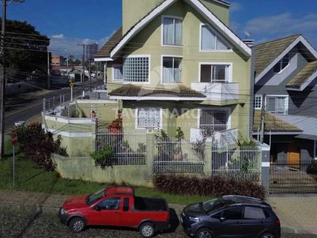 Casa / Sobrado para Venda em Ponta Grossa/PR Jardim Carvalho 3 Quartos