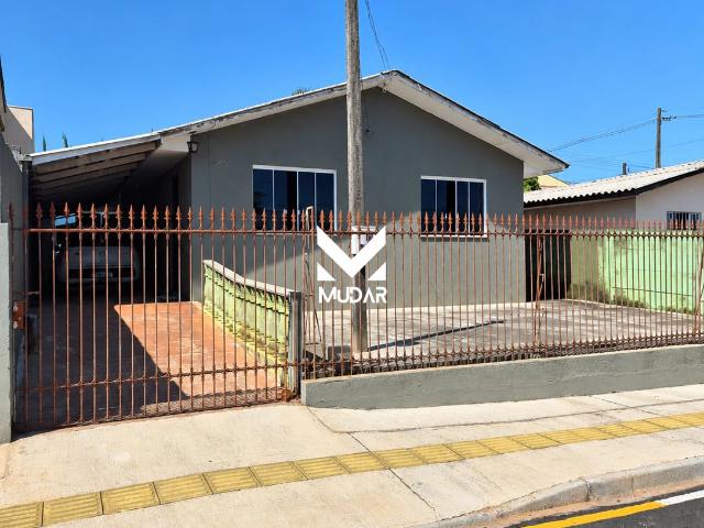Casa / Sobrado para Venda em Ponta Grossa/PR Jardim Carvalho 3 Quartos