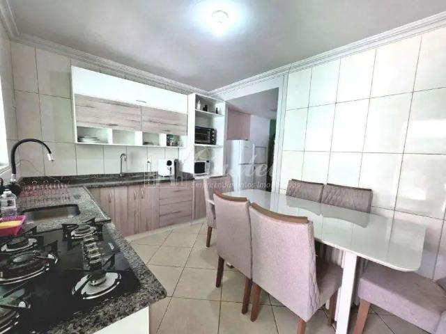 Casa / Sobrado para Venda em Ponta Grossa/PR Jardim Carvalho 2 Quartos