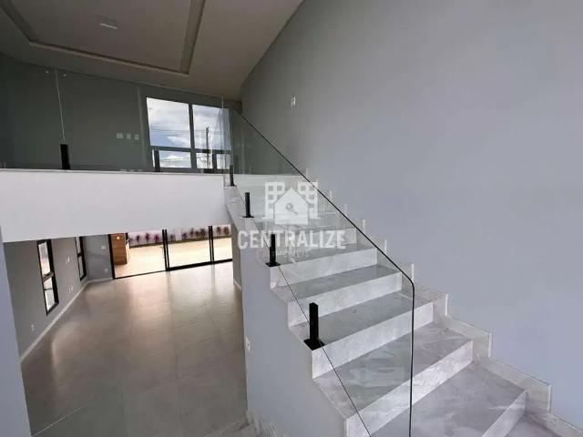 Casa / Sobrado para Venda em Ponta Grossa/PR Jardim Carvalho 4 Quartos