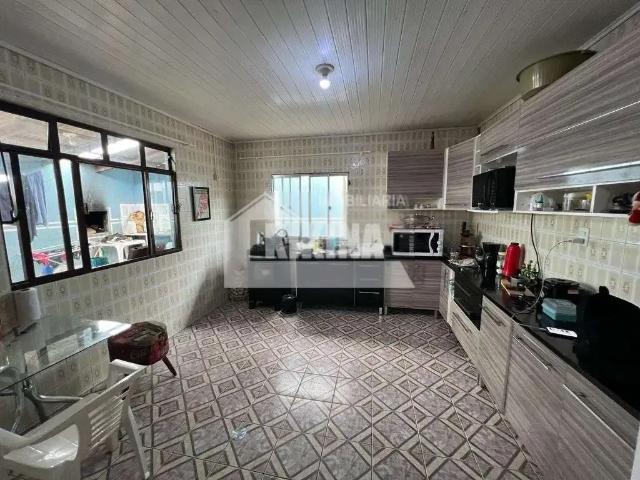 Casa / Sobrado para Venda em Ponta Grossa/PR Neves 4 Quartos