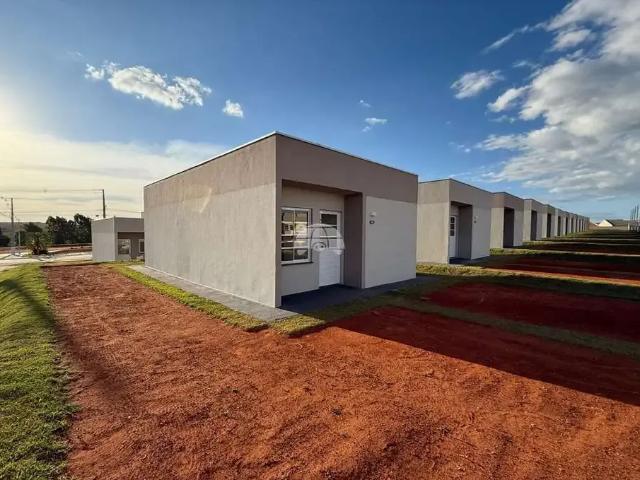 Casa / Sobrado para Venda em Ponta Grossa/PR Neves 2 Quartos