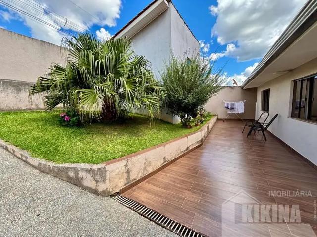 Casa / Sobrado para Venda em Ponta Grossa/PR Nova Rússia 4 Quartos