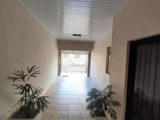 Casa / Sobrado para Venda em Ponta Grossa/PR Nova Rússia 4 Quartos