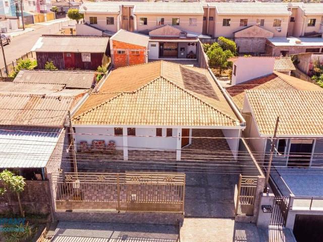 Casa / Sobrado para Venda em Ponta Grossa/PR Nova Rússia 3 Quartos