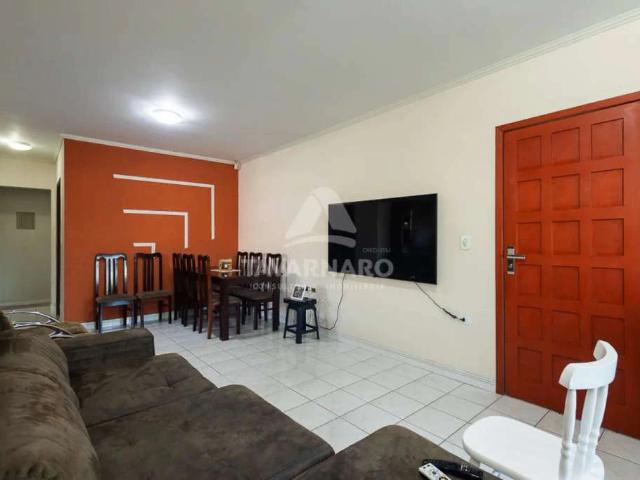 Casa / Sobrado para Venda em Ponta Grossa/PR Nova Rússia 3 Quartos