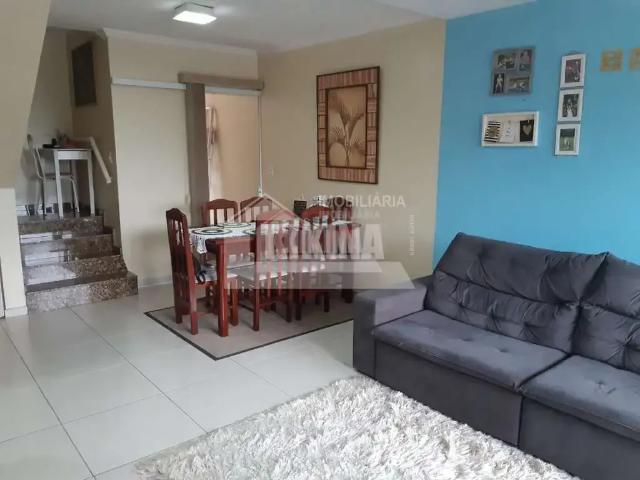 Casa / Sobrado para Venda em Ponta Grossa/PR Nova Rússia 3 Quartos