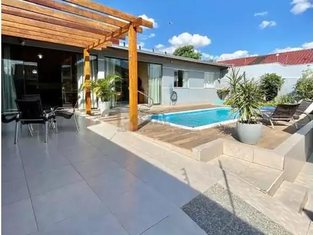 Casa / Sobrado para Venda em Ponta Grossa/PR Nova Rússia 3 Quartos