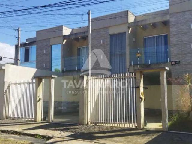 Casa / Sobrado para Venda em Ponta Grossa/PR Nova Rússia 3 Quartos