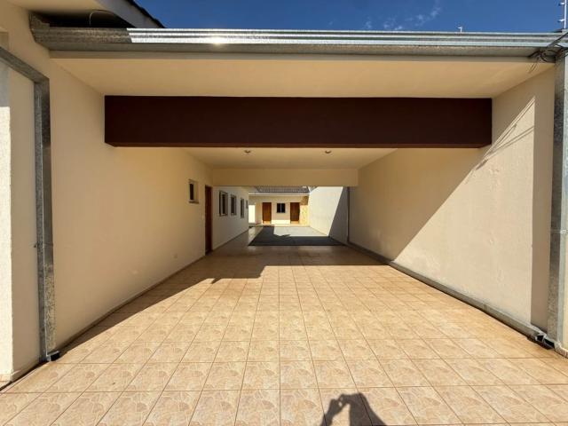 Casa / Sobrado para Venda em Ponta Grossa/PR Orfãs 3 Quartos
