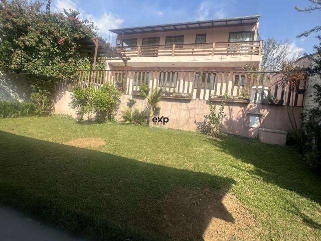 Casa / Sobrado para Venda em Ponta Grossa/PR Ronda 5 Quartos