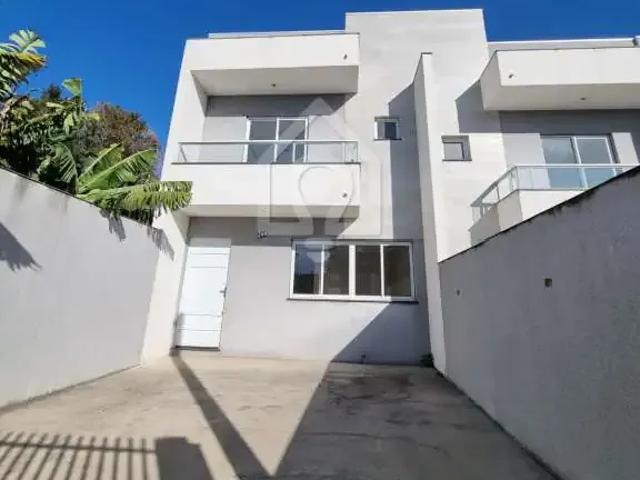 Casa / Sobrado para Venda em Ponta Grossa/PR Ronda 3 Quartos