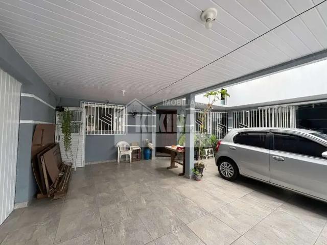 Casa / Sobrado para Venda em Ponta Grossa/PR Ronda 3 Quartos