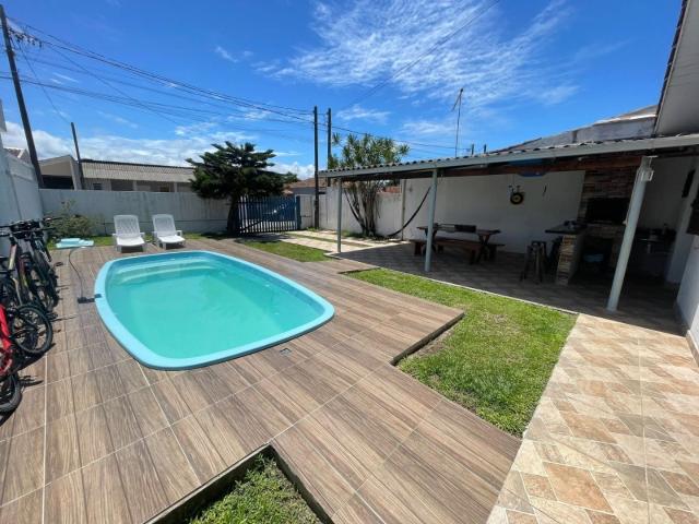 Casa / Sobrado para Venda em Pontal do Paraná/PR Canoas 3 Quartos