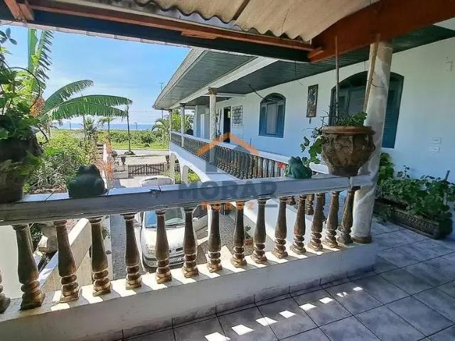 Casa / Sobrado para Venda em Pontal do Paraná/PR Canoas 6 Quartos