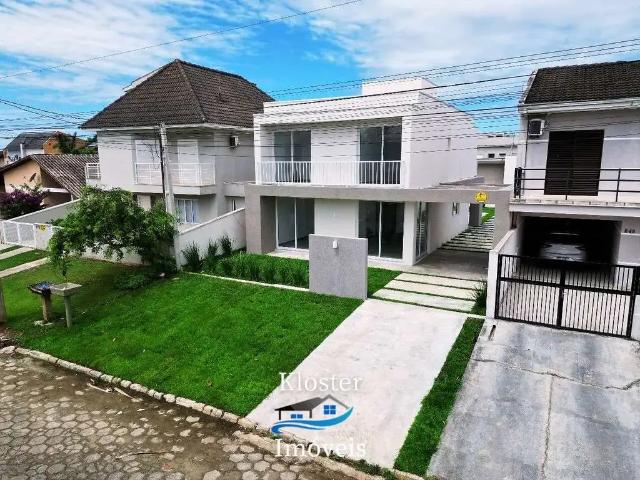 Casa / Sobrado para Venda em Pontal do Paraná/PR Atami 4 Quartos
