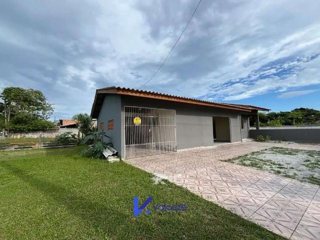 Casa / Sobrado para Venda em Pontal do Paraná/PR Shangri lá 2 Quartos
